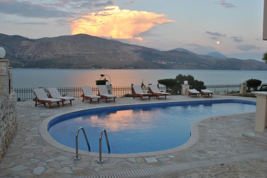 Lazaratos Hotel Kouvalata 외부 사진