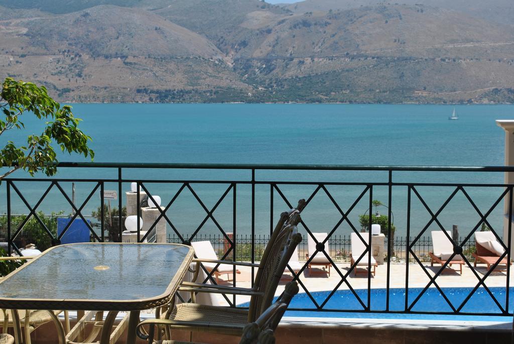Lazaratos Hotel Kouvalata 외부 사진