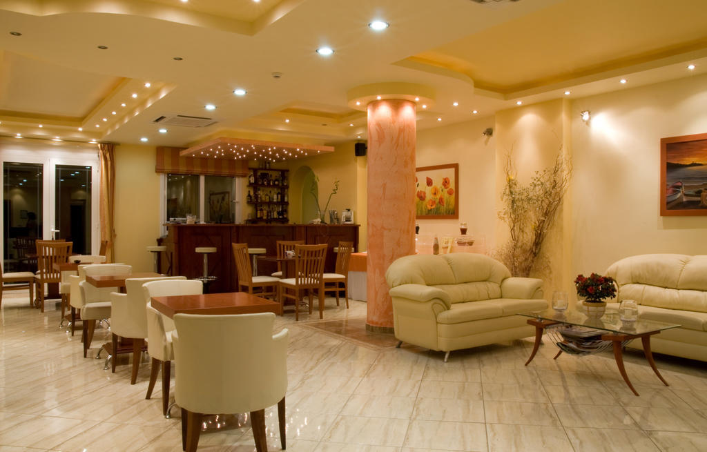 Lazaratos Hotel Kouvalata 외부 사진