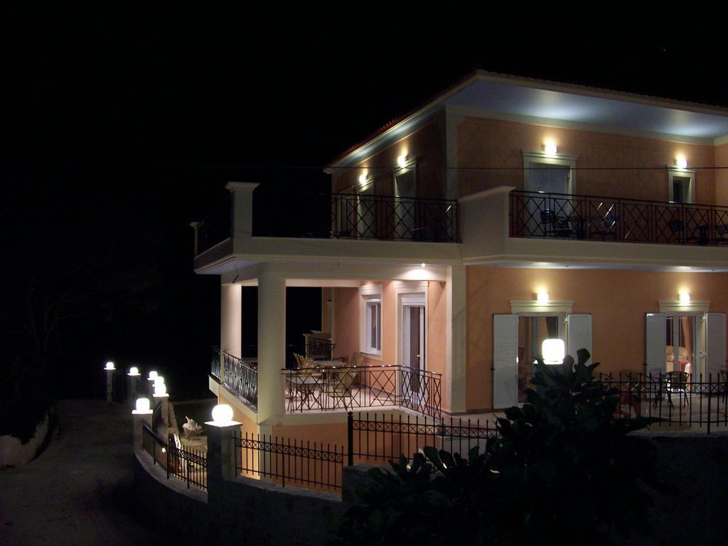 Lazaratos Hotel Kouvalata 외부 사진