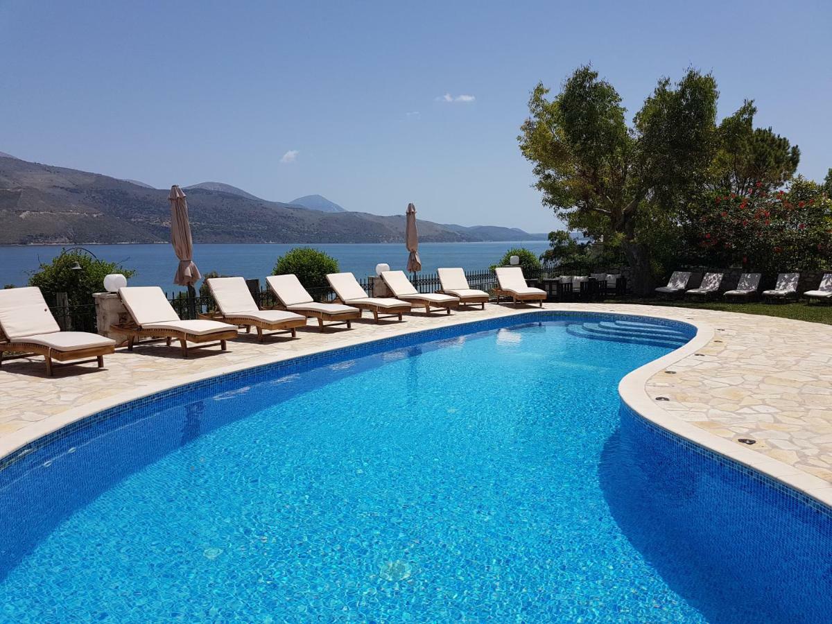 Lazaratos Hotel Kouvalata 외부 사진