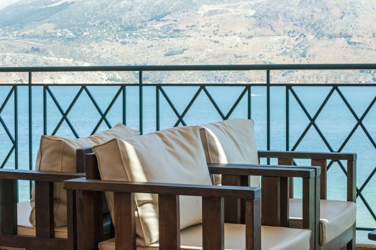 Lazaratos Hotel Kouvalata 외부 사진