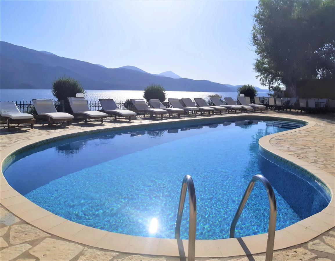 Lazaratos Hotel Kouvalata 외부 사진